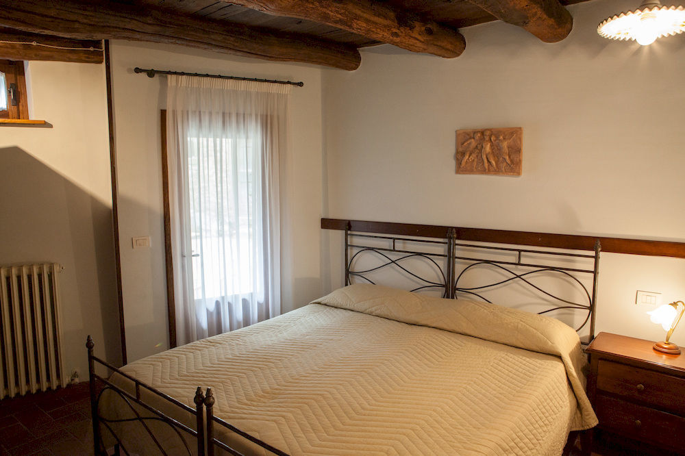 Borgo Dei Corsi Holiday House 雷吉奥洛 外观 照片