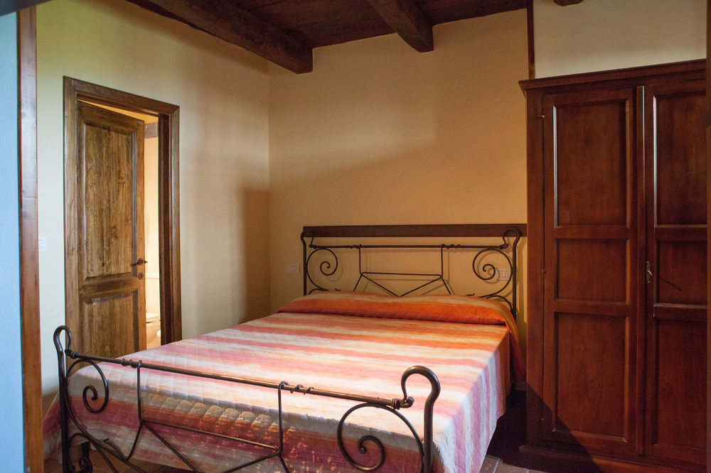 Borgo Dei Corsi Holiday House 雷吉奥洛 外观 照片