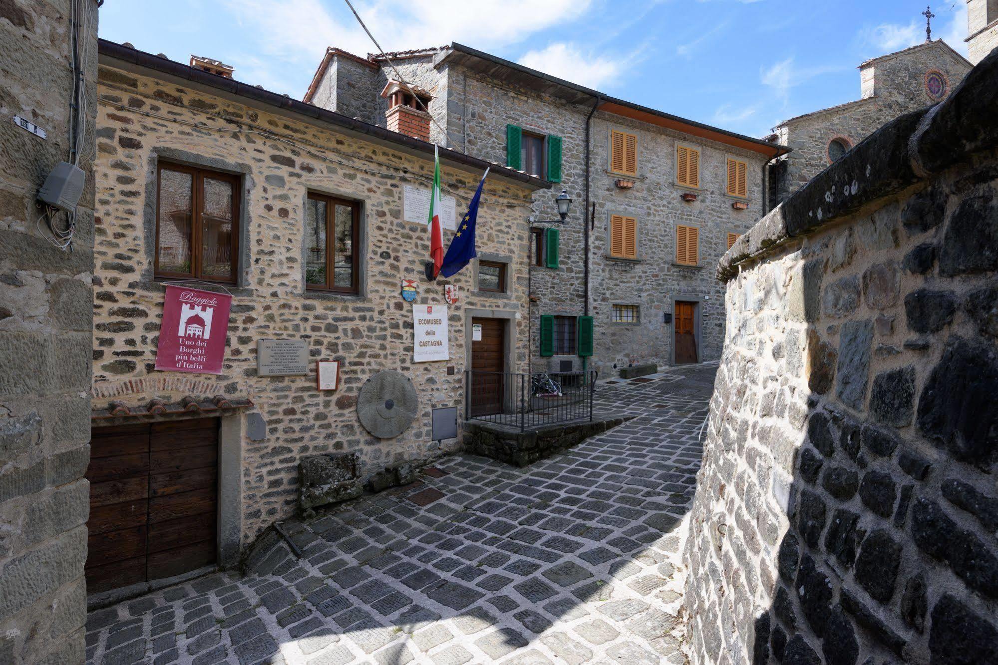 Borgo Dei Corsi Holiday House 雷吉奥洛 外观 照片