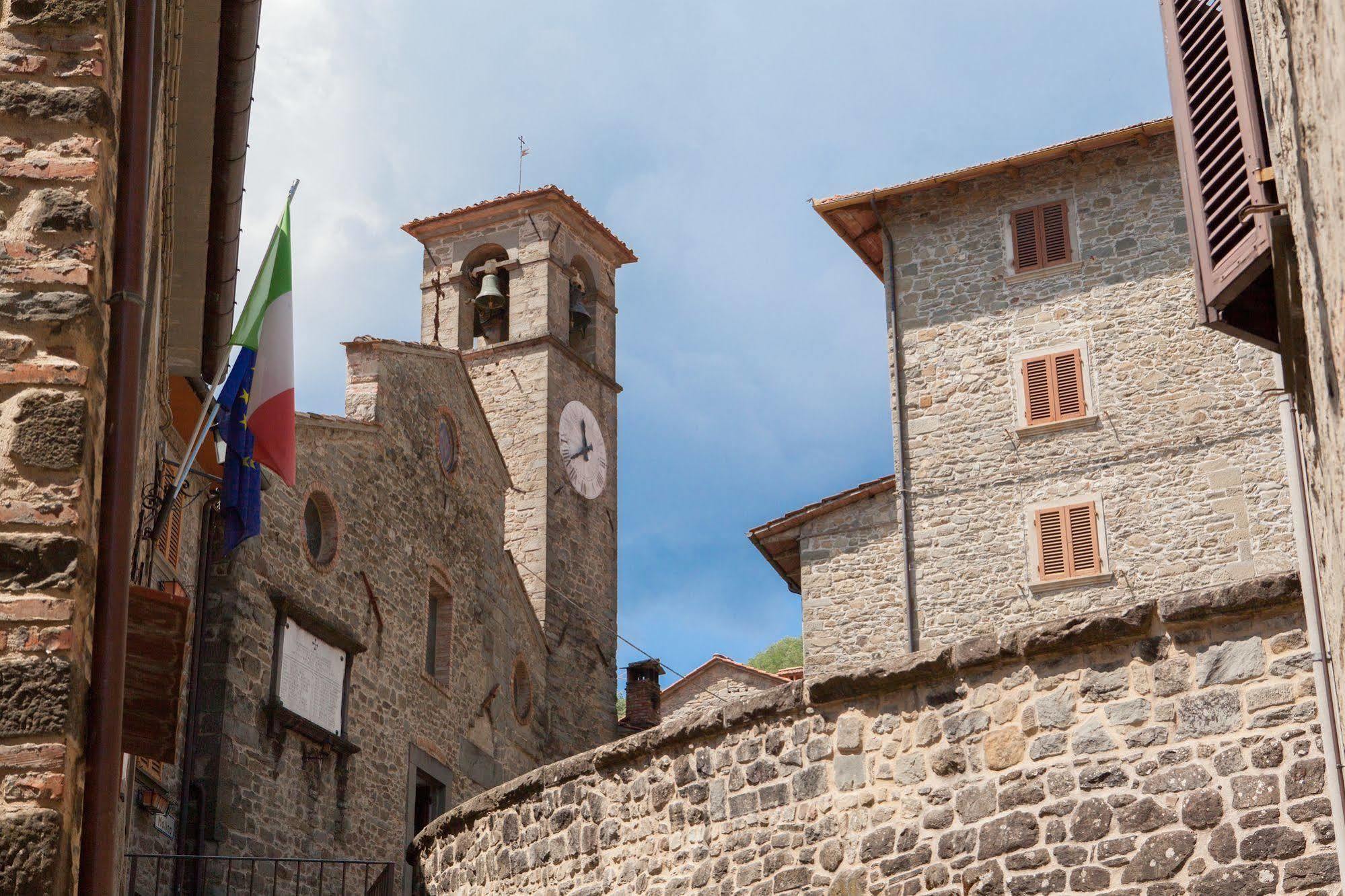 Borgo Dei Corsi Holiday House 雷吉奥洛 外观 照片