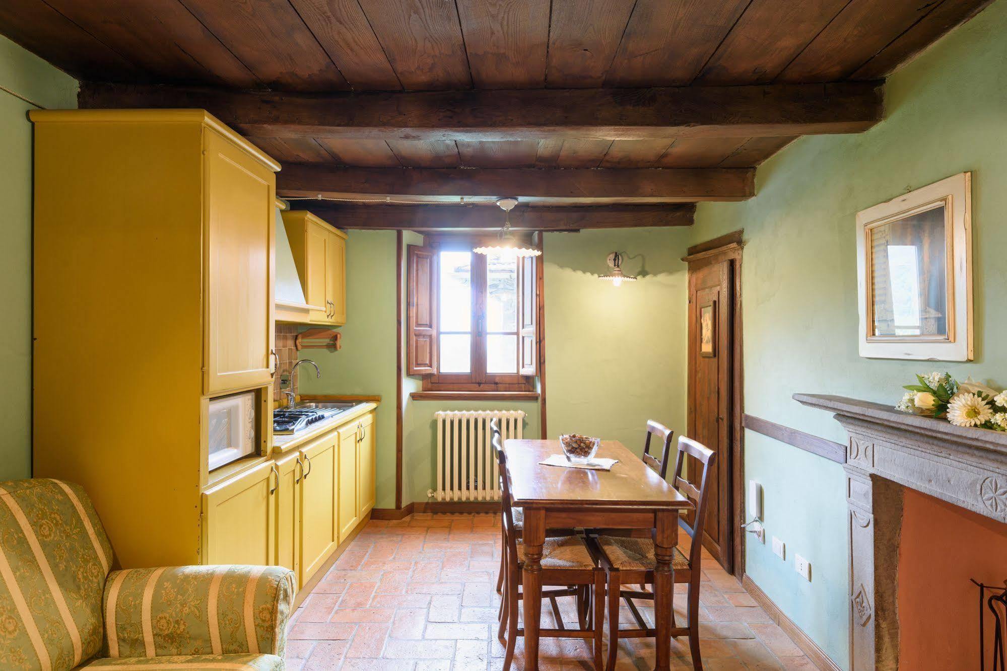 Borgo Dei Corsi Holiday House 雷吉奥洛 外观 照片
